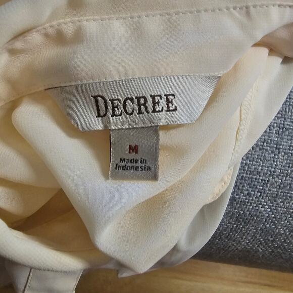 Decrees Peach Sheer Button Down Longsleeve Blouse - Picture 5 of 10